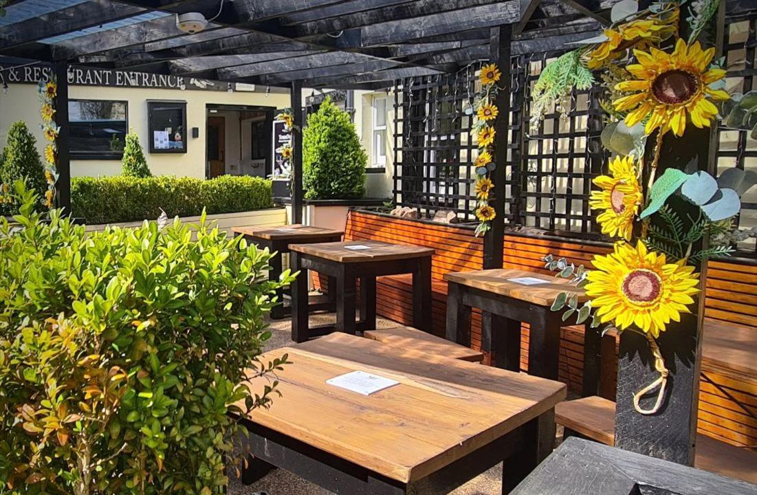 Black Bull Inn, Moffat Exterior photo